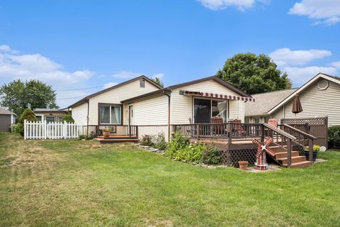 Photo of 51765 Easy Street, Paw Paw, MI 49079 (MLS # 25057804)