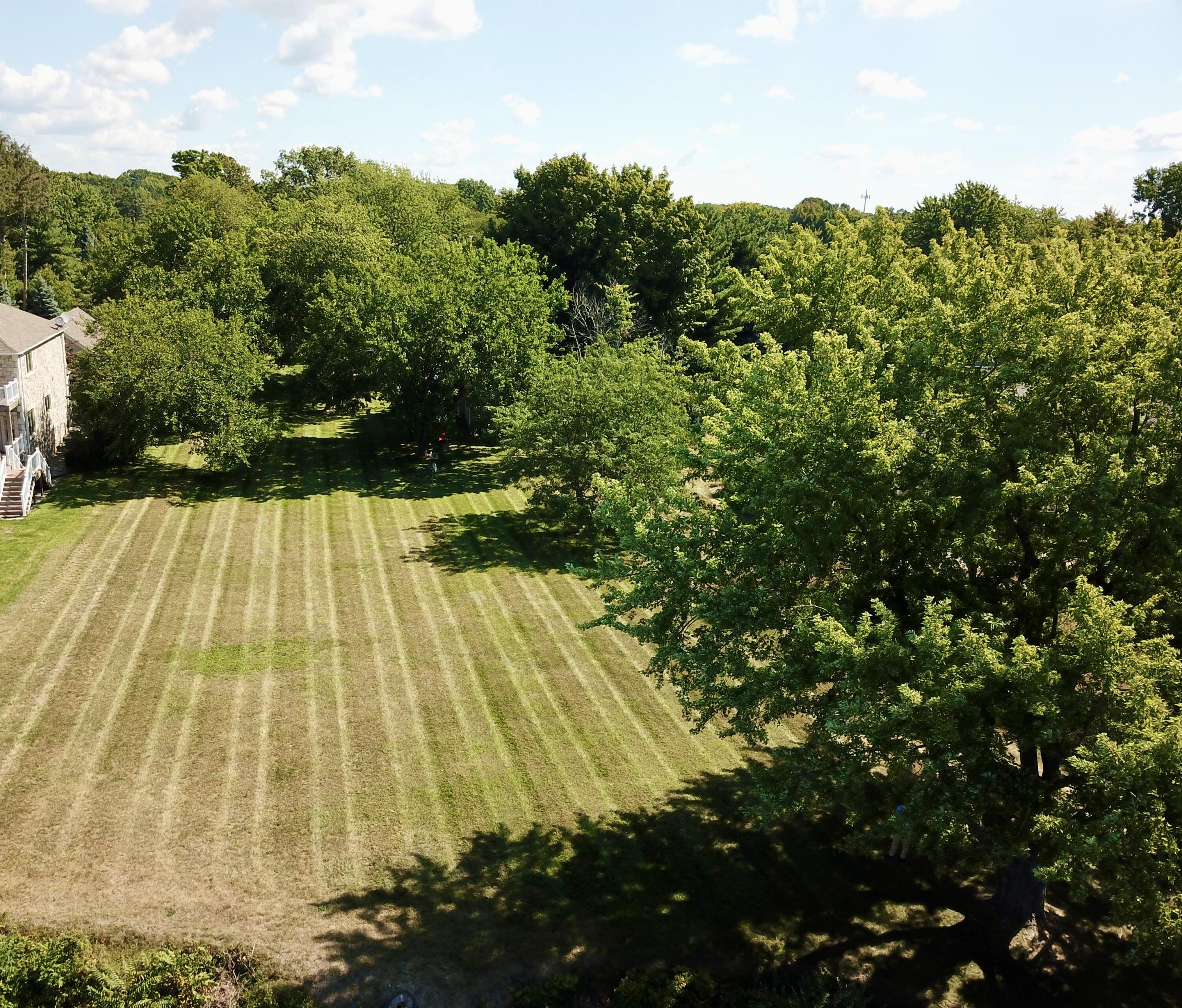 3274 Lakeshore Drive