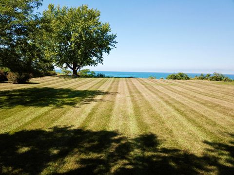 3274 Lakeshore Drive St. Joseph MI 49085
