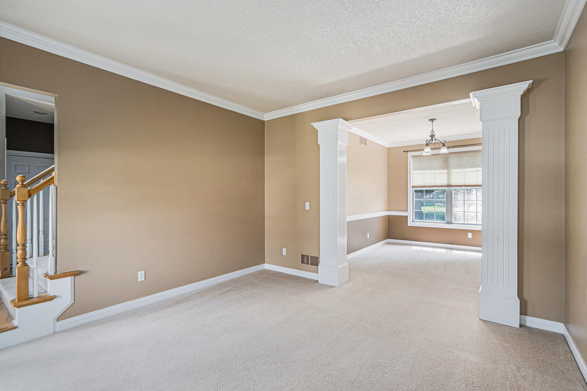 Portage, Michigan 49024, United States, 4 Bedrooms Bedrooms, ,4 BathroomsBathrooms,Residential,Active,194422