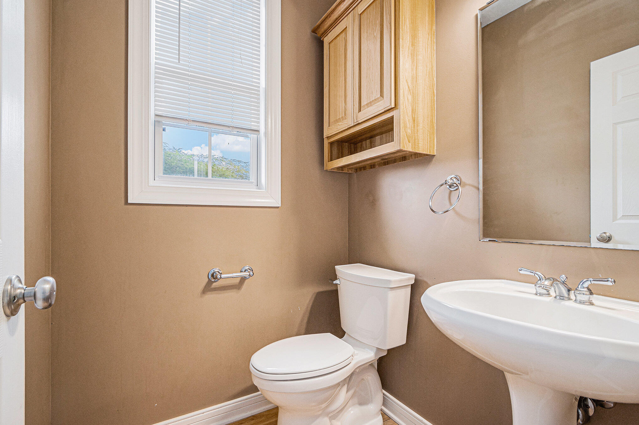 Portage, Michigan 49024, United States, 4 Bedrooms Bedrooms, ,4 BathroomsBathrooms,Residential,Active,194422