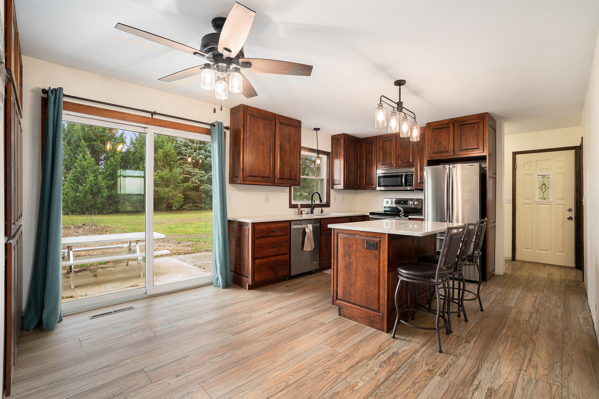 White Pigeon, Michigan 49099, United States, 3 Bedrooms Bedrooms, ,2 BathroomsBathrooms,Residential,Active,248278