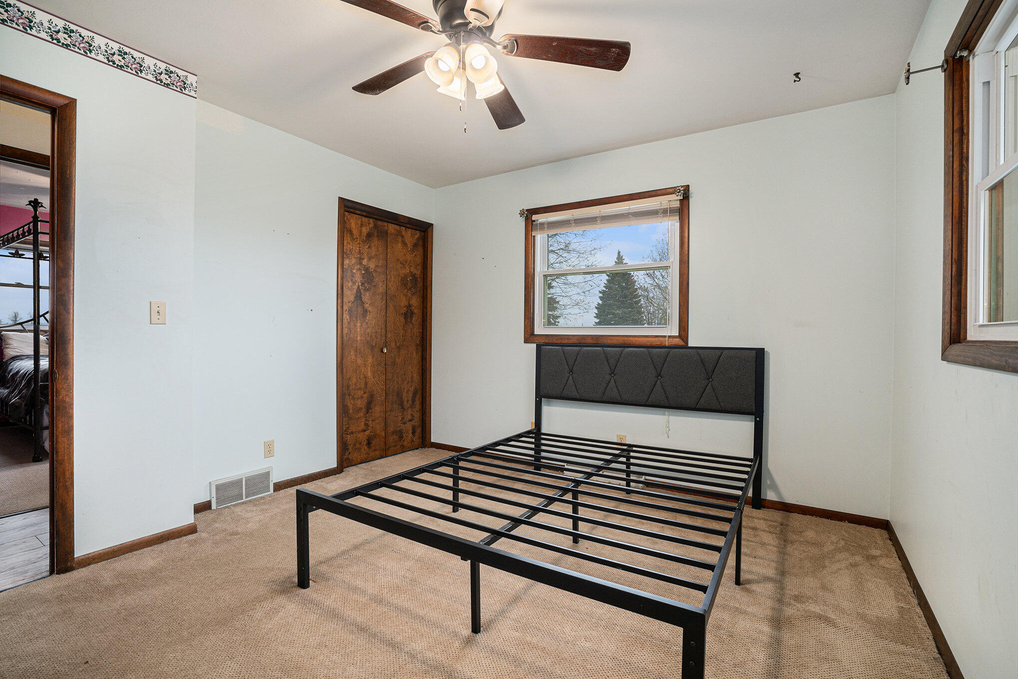 White Pigeon, Michigan 49099, United States, 3 Bedrooms Bedrooms, ,2 BathroomsBathrooms,Residential,Active,248278