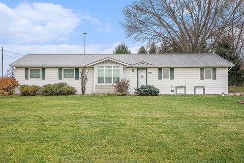 Photo of 15525 Lake Road, White Pigeon, MI 49099 (MLS # 25059878)
