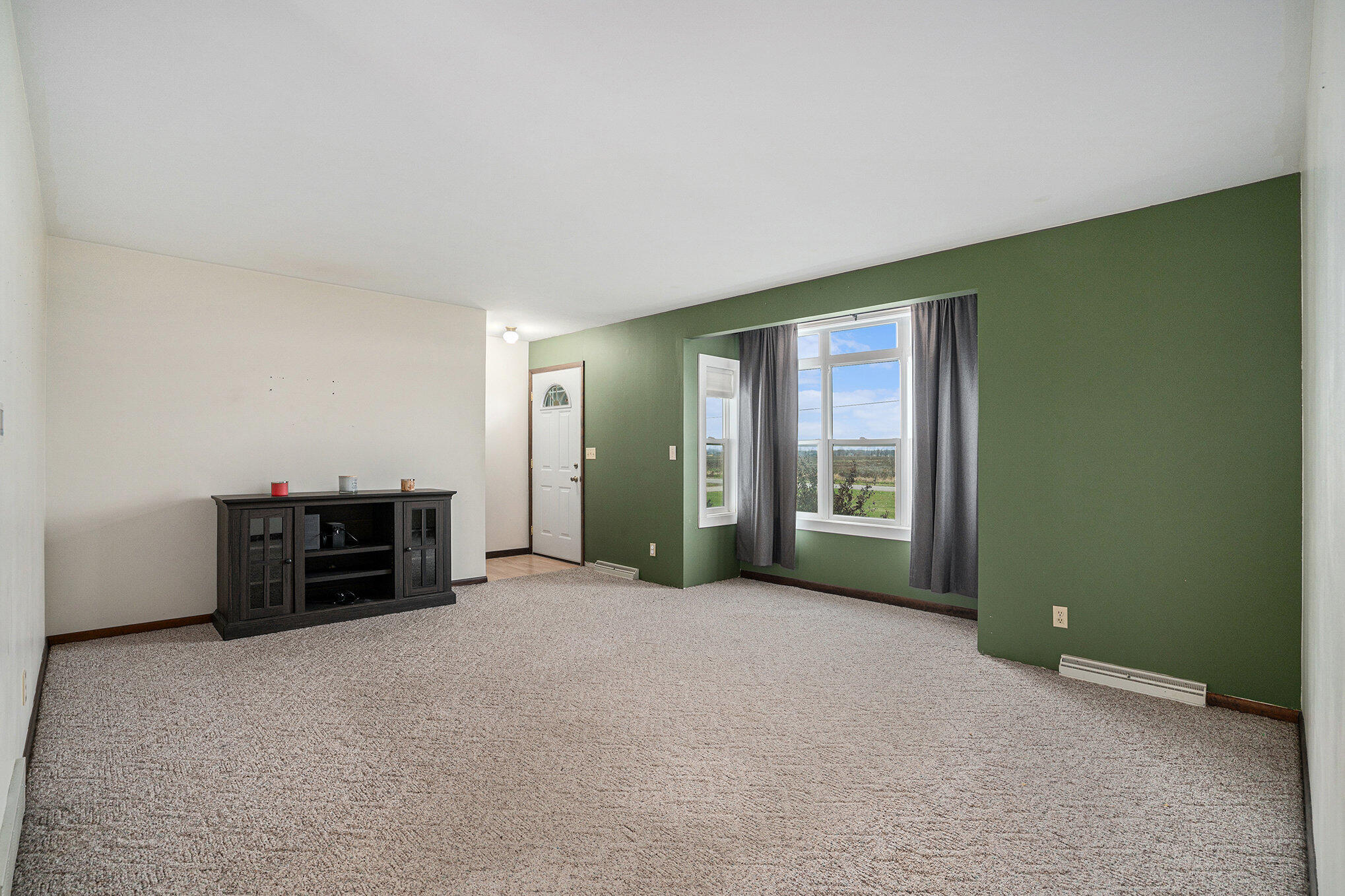 White Pigeon, Michigan 49099, United States, 3 Bedrooms Bedrooms, ,2 BathroomsBathrooms,Residential,Active,248278