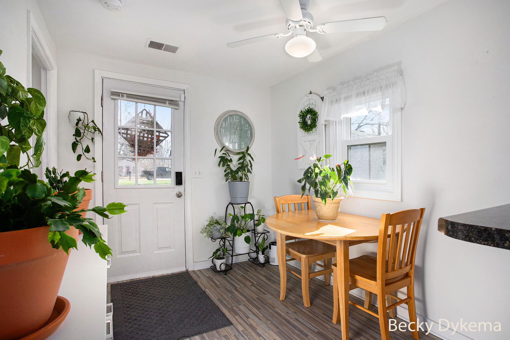 Portage, Michigan 49024, United States, 2 Bedrooms Bedrooms, ,1 BathroomBathrooms,Residential,Active,246598