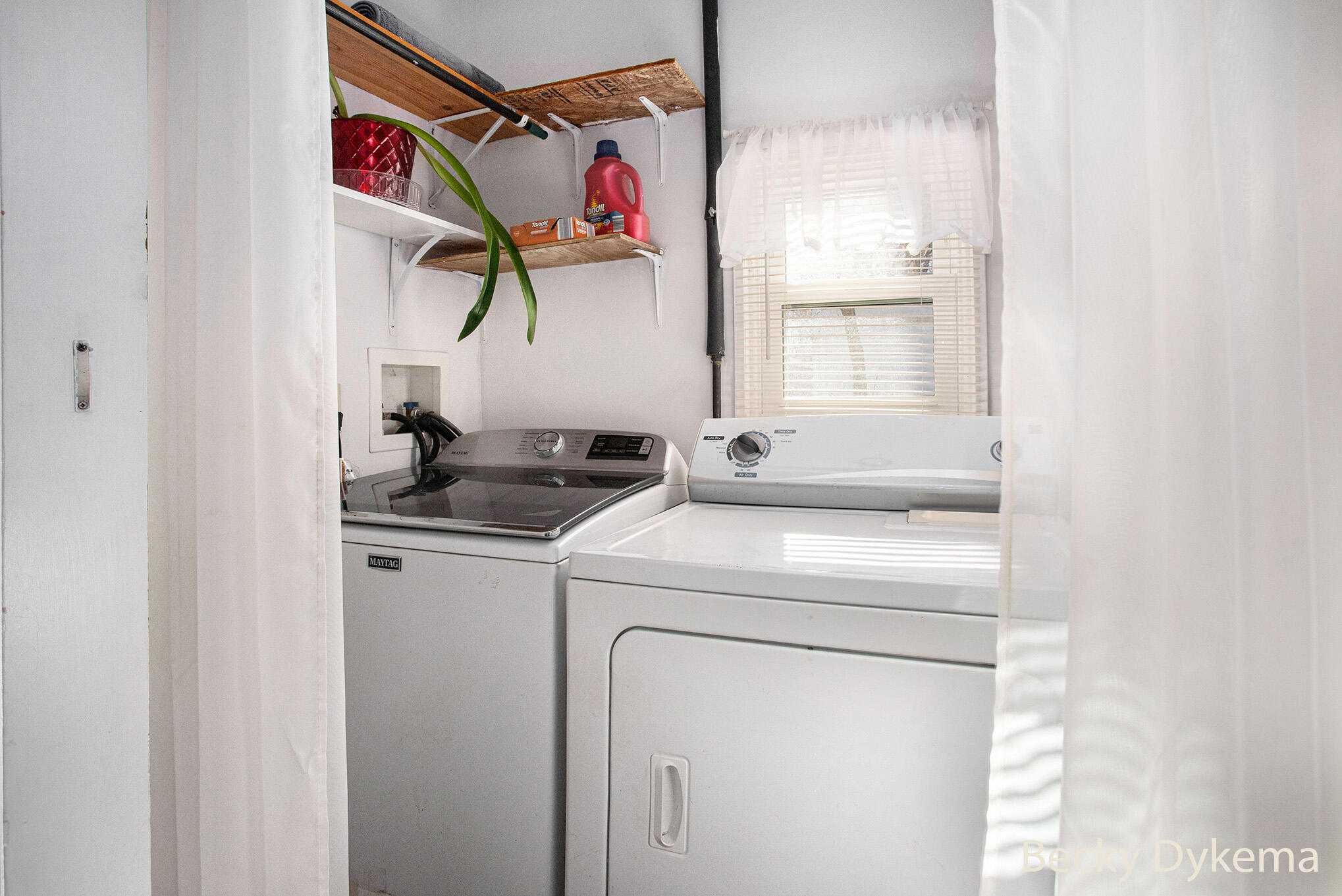 Portage, Michigan 49024, United States, 2 Bedrooms Bedrooms, ,1 BathroomBathrooms,Residential,Active,246598