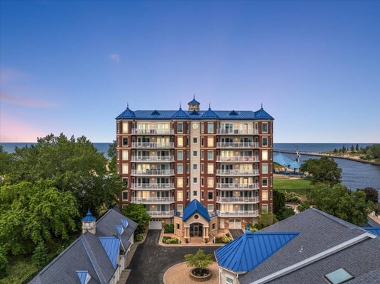 200 LAKE ST UNIT 8A, SAINT JOSEPH, MI 49085 - Image 421e4cd1c2f6d0f566a66912b4b968e2/3694104375