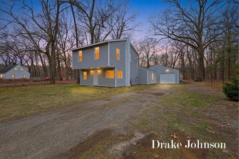 Photo of 1351 Carr Road, Muskegon, MI 49442 (MLS # 26013513)