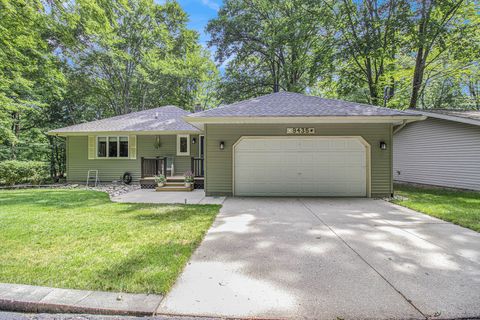 9435 Golf Port Drive Canadian Lakes MI 49346