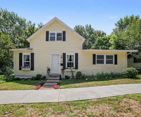 Photo of 612 E Melendy Street, Ludington, MI 49431 (MLS # 26041388)