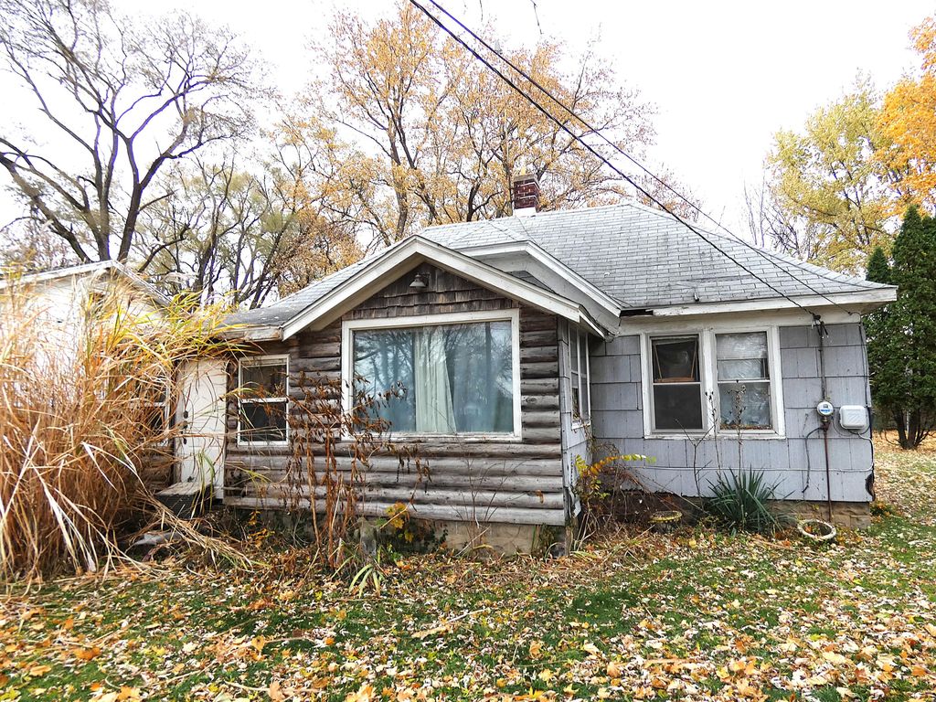 Photo of 1161 Coolidge Avenue, Benton Harbor, MI 49022 (MLS # 25058567)