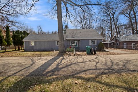 MLS: 25011247
