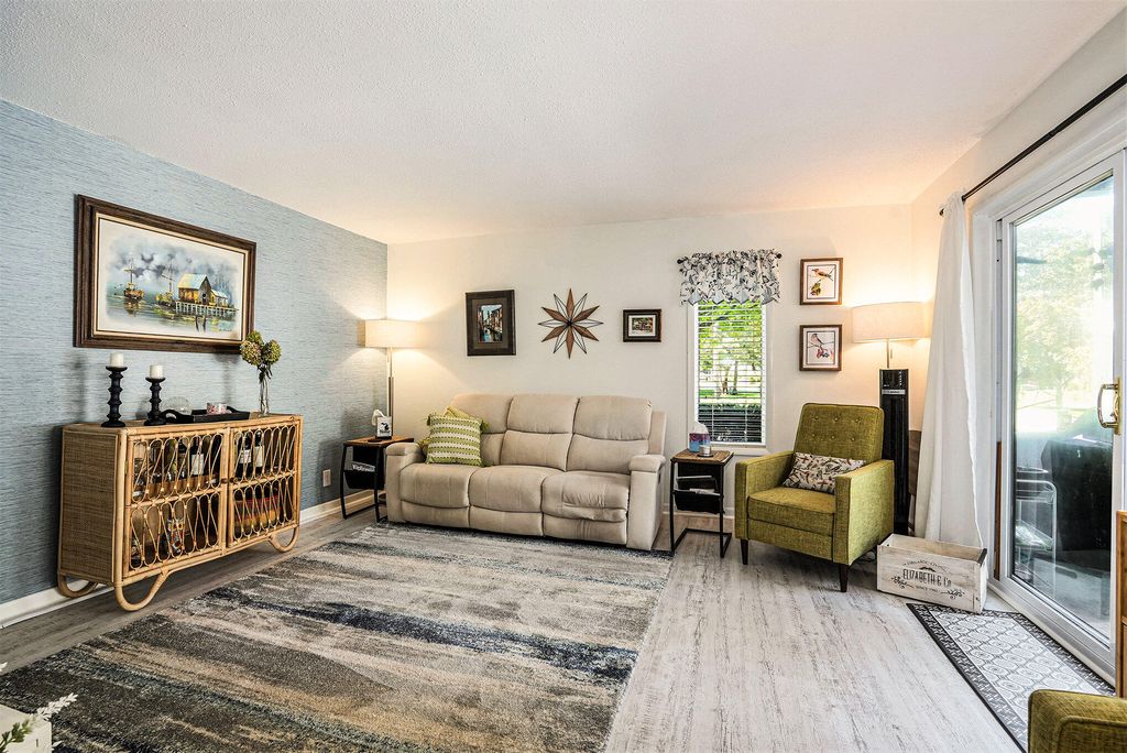 Photo of 17452 Dunewood Court #B, Spring Lake, MI 49456 (MLS # 23134349)