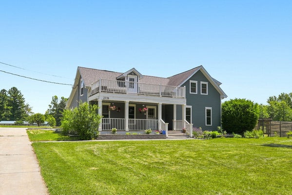 2719 S CLEVELAND AVE, SAINT JOSEPH, MI 49085 - Image 4348e71e7ec7a9e5d4d0a278bf11d1e5/3380221486