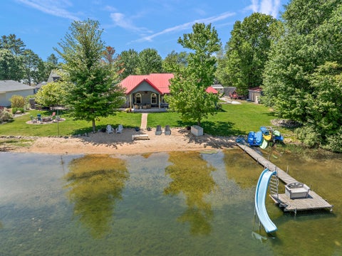 Photo of 8662 W Edgewood Road, Mears, MI 49436 (MLS # 26027499)