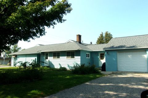 Photo of 4990 Main Street, Onekama, MI 49675 (MLS # 25046315)