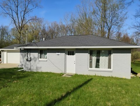 Photo of 3013 E South Street, Jackson, MI 49201 (MLS # 26016863)