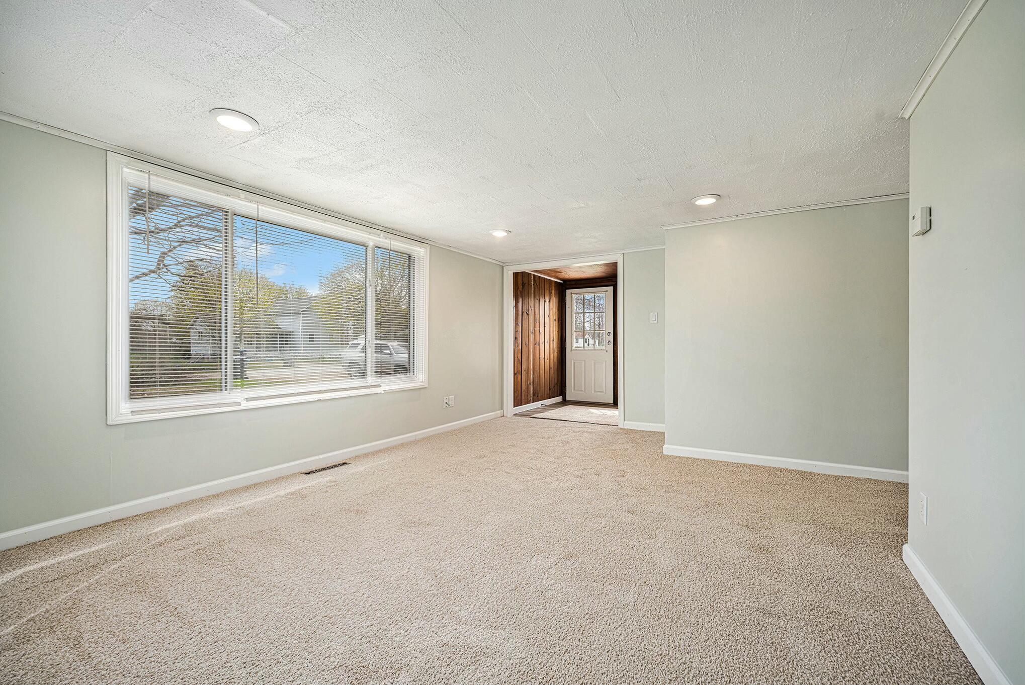 Marcellus, Michigan 49067, United States, 2 Bedrooms Bedrooms, ,1 BathroomBathrooms,Residential,Active,114442