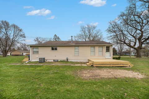 MLS: 25017209