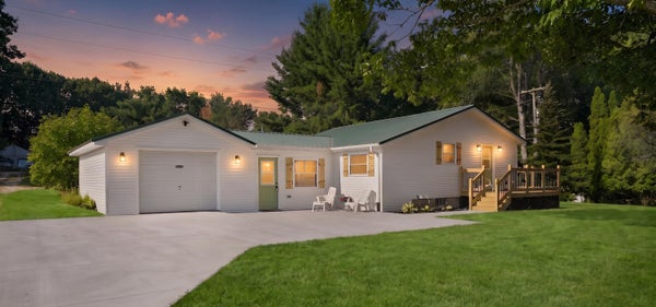 10219 SIDNEY RD, GREENVILLE, MI 48838 - Image 43eda36aa3543d4cc4f3f1102f1d27f8/3234804676