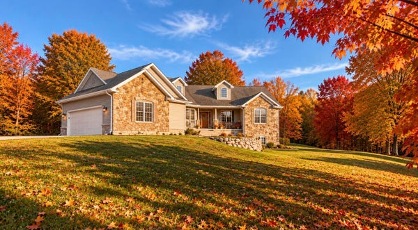 5752 WINDSONG DR, DELTON, MI 49046 - Image 43f29872d3f9c4ccefc19fce0be770db/1055617893