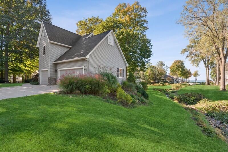 1390 Summerwood Drive