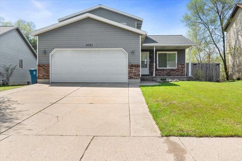 Photo of 4721 Southstone Drive SE, Grand Rapids, MI 49548 (MLS # 26019121)