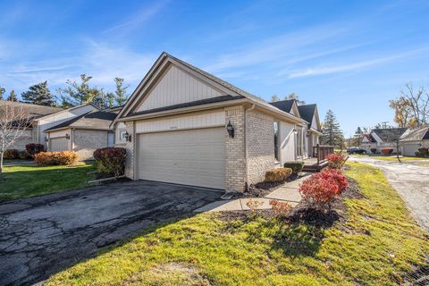 29470 Cove Creek Lane Farmington Hills MI 48334