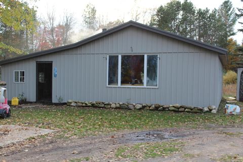 Photo of 15527 Nine Mile Road Road, Kaleva, MI 49645 (MLS # 25054982) Photo of 15527 Nine Mile Road Road, Kaleva, MI 49645 (MLS # 25054982)