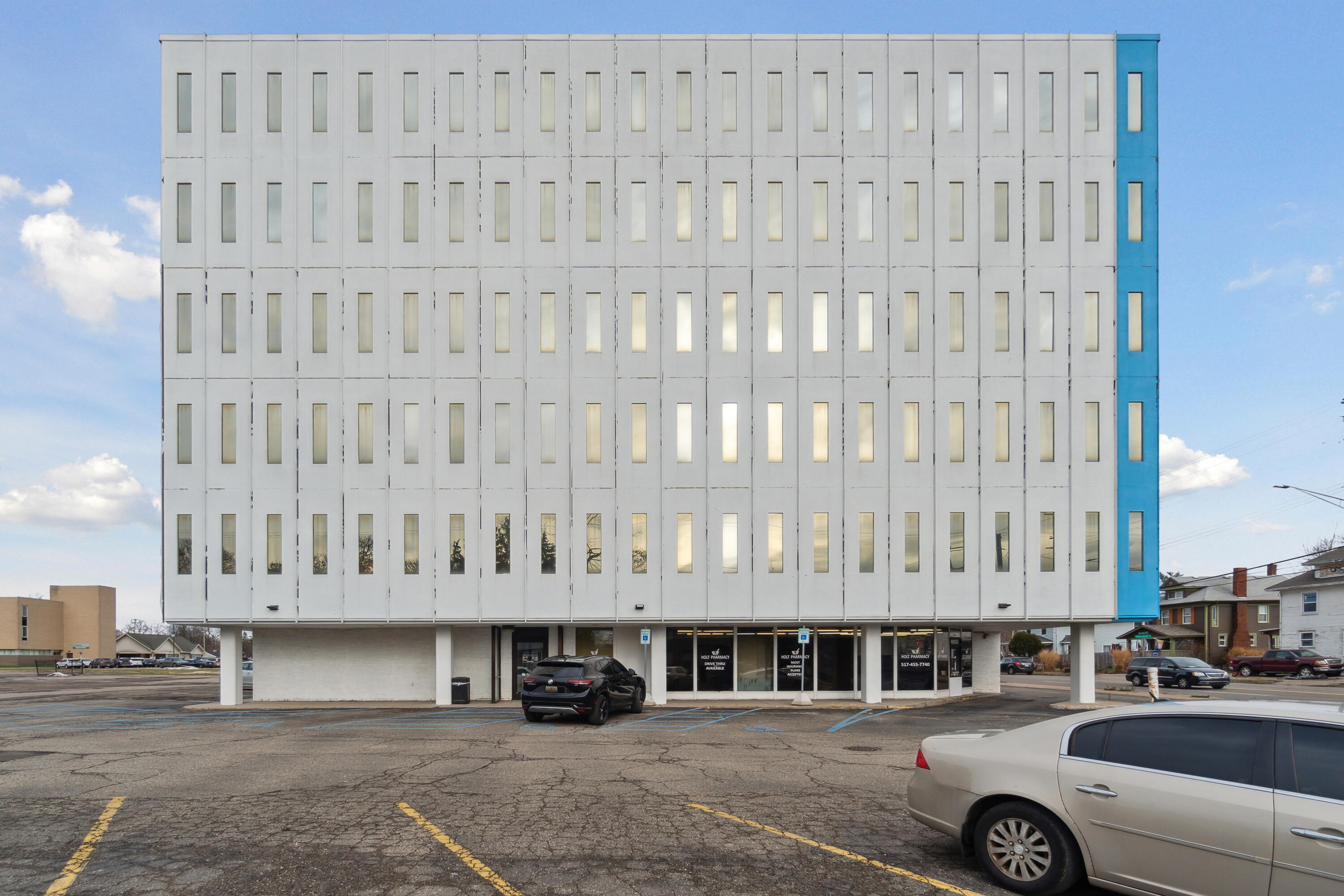1100 W Saginaw Street