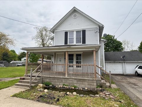 Photo of 245 Monroe Street, Brooklyn, MI 49230 (MLS # 26021865)