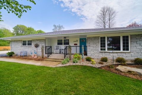 Photo of 511 Browning Avenue, Manistee, MI 49660 (MLS # 26023842)