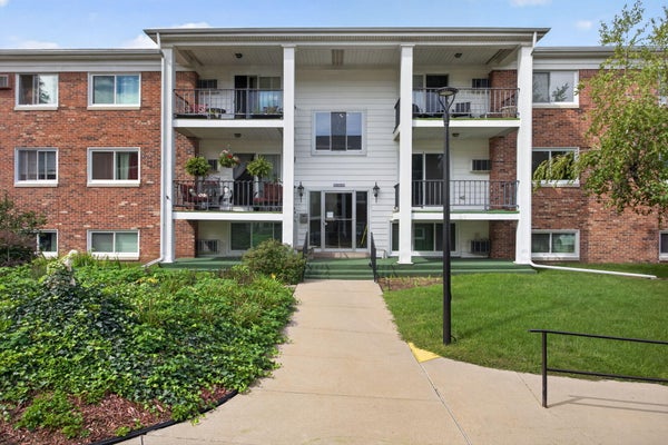 806 W MICHIGAN AVE APT 209W, JACKSON, MI 49202 - Image 45a0916e57892b8cef979fa05afcbd04/4173314599