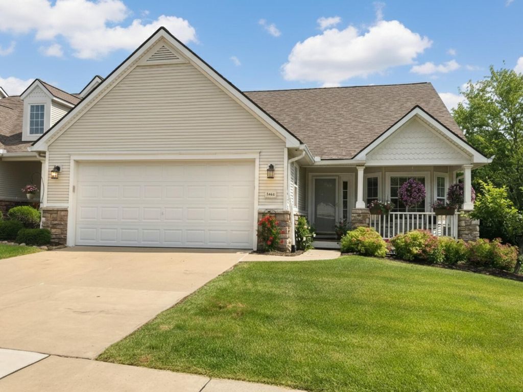 Photo of 3464 Huron View Court, Dexter, MI 48130 (MLS # 26005307)