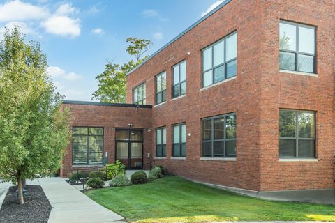 525 Superior Street Unit 103, South Haven, MI 49090 - MLS#: 25005310