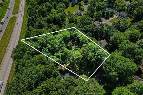 911 WOODED LN, MARSHALL, MI 49068 - Image 45be5cc9c60c1b1b9ec4bf0ba66bed21/1782074112