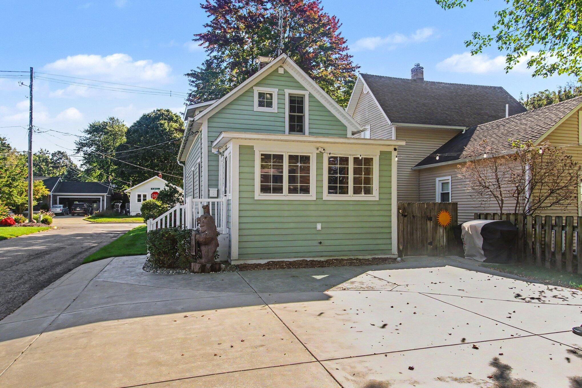 858 Saint Joseph Street