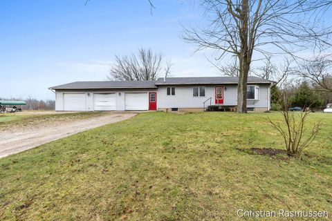 Photo of 675 E Sessions Road, Sheridan, MI 48884 (MLS # 26014980)