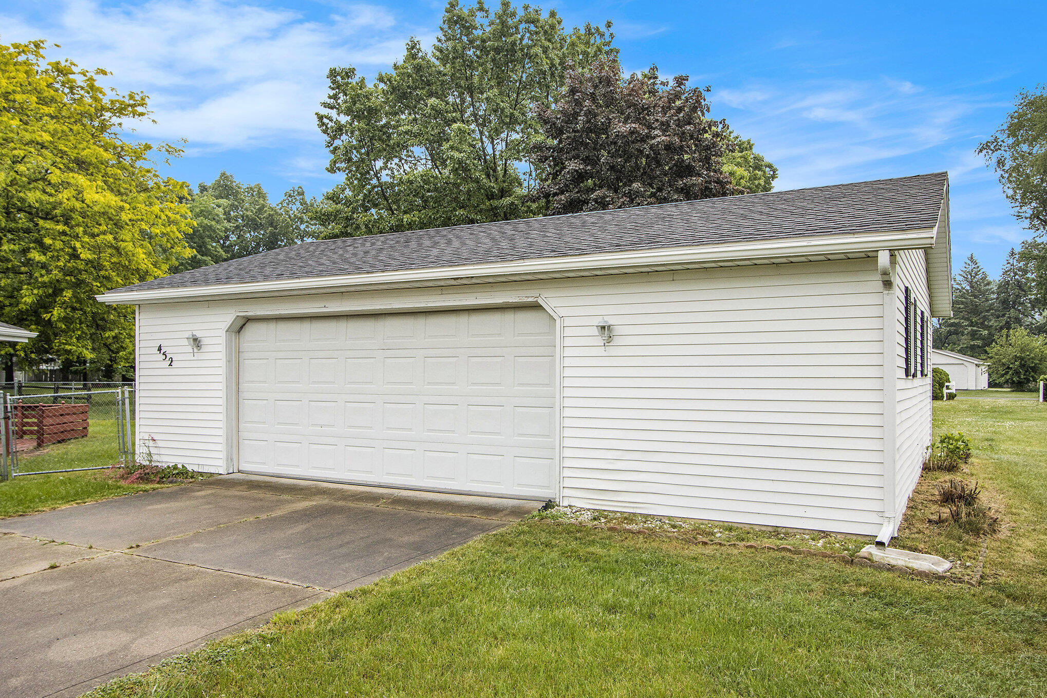 Colon, Michigan 49040, United States, 2 Bedrooms Bedrooms, ,2 BathroomsBathrooms,Residential,Pending,146588