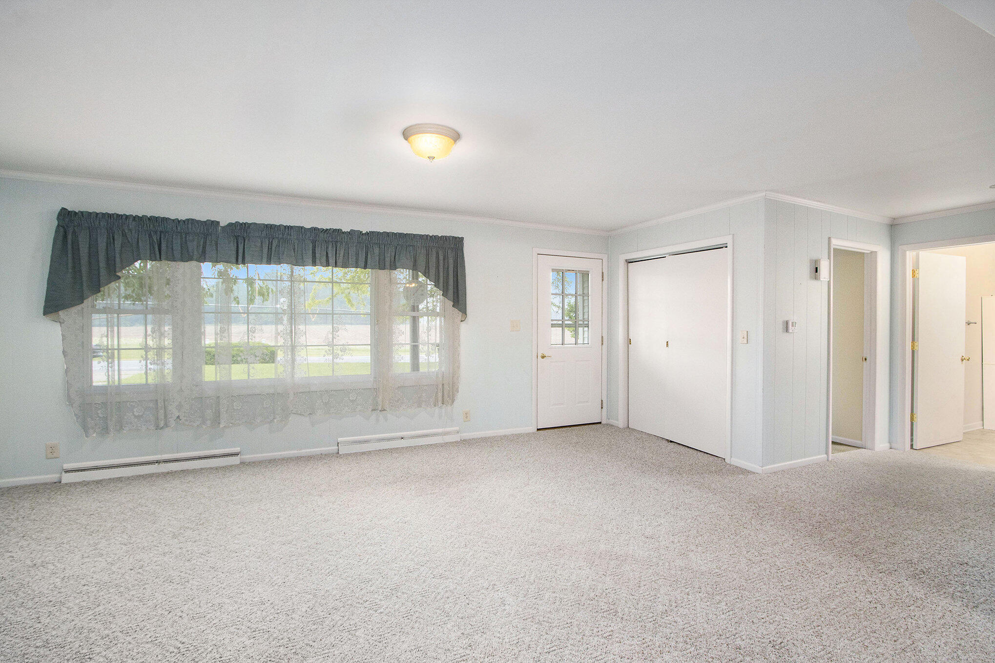 Colon, Michigan 49040, United States, 2 Bedrooms Bedrooms, ,2 BathroomsBathrooms,Residential,Pending,146588