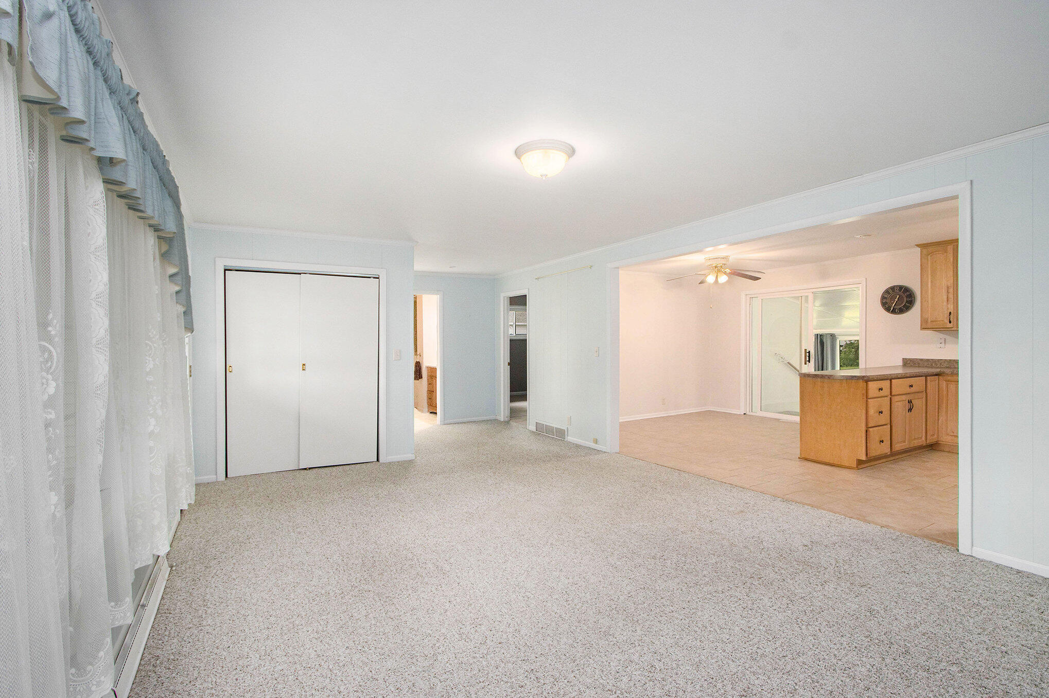 Colon, Michigan 49040, United States, 2 Bedrooms Bedrooms, ,2 BathroomsBathrooms,Residential,Pending,146588