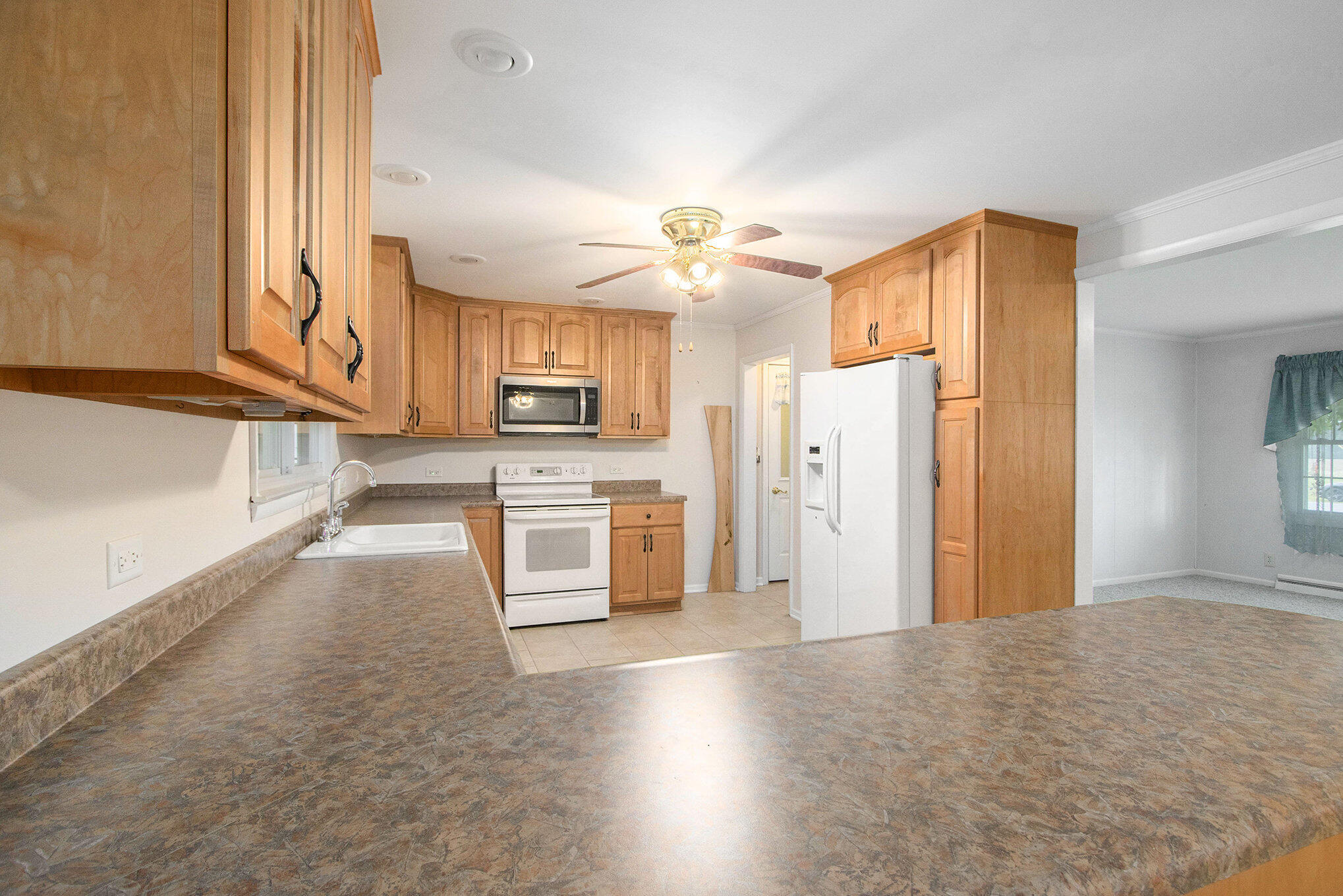 Colon, Michigan 49040, United States, 2 Bedrooms Bedrooms, ,2 BathroomsBathrooms,Residential,Pending,146588