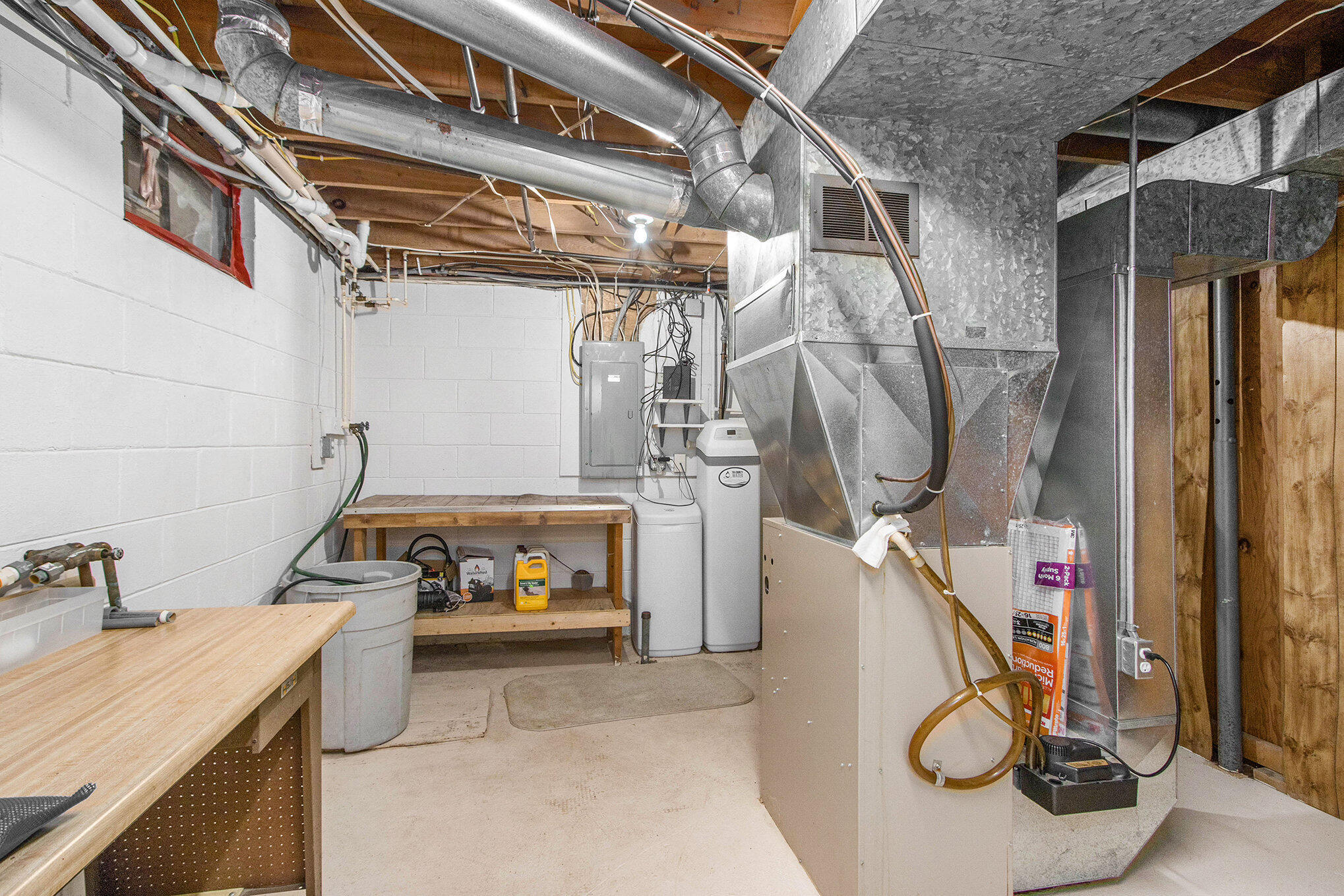 Colon, Michigan 49040, United States, 2 Bedrooms Bedrooms, ,2 BathroomsBathrooms,Residential,Pending,146588