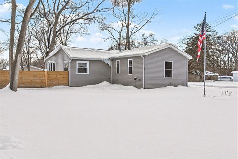 Photo of 110 Ontario Road, Niles, MI 49120 (MLS # 26003699)