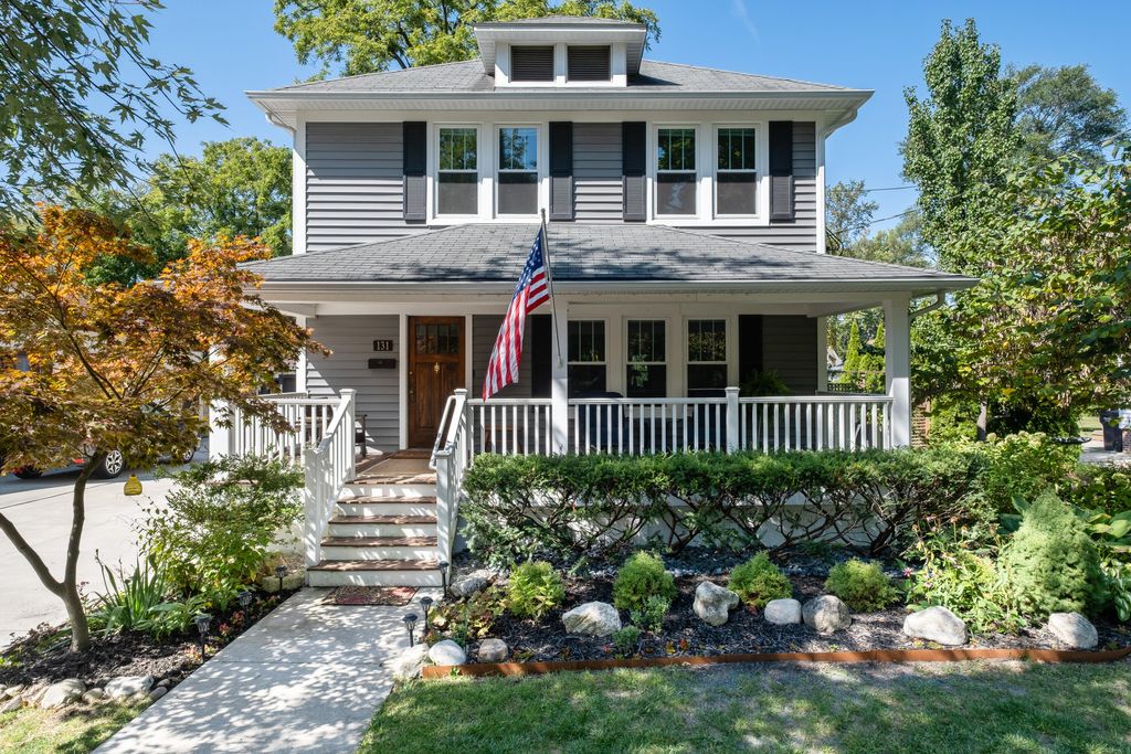 Photo of 131 S Monroe Street NE, Rockford, MI 49341 (MLS # 25047634)