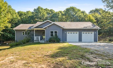 Photo of 5192 S 68th Avenue, New Era, MI 49446 (MLS # 25050026)