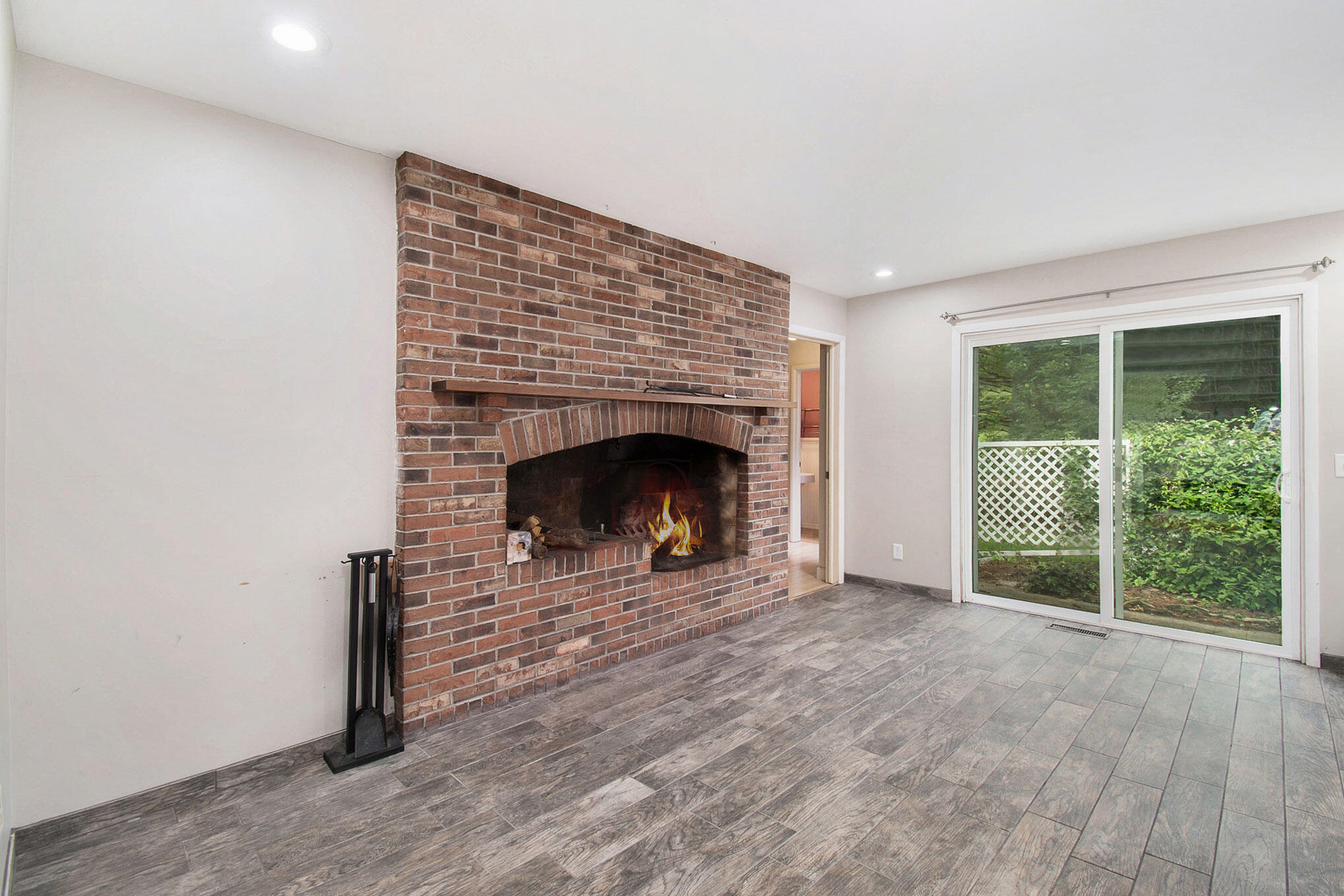 Richland, Michigan 49083, United States, 4 Bedrooms Bedrooms, ,3 BathroomsBathrooms,Residential,Active,166390