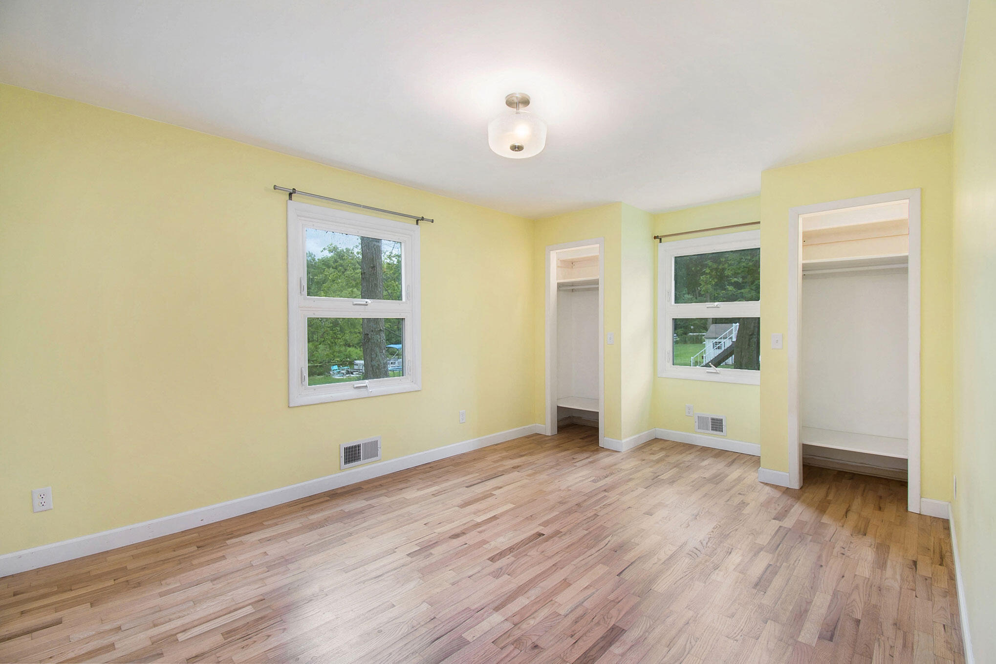 Richland, Michigan 49083, United States, 4 Bedrooms Bedrooms, ,3 BathroomsBathrooms,Residential,Active,166390