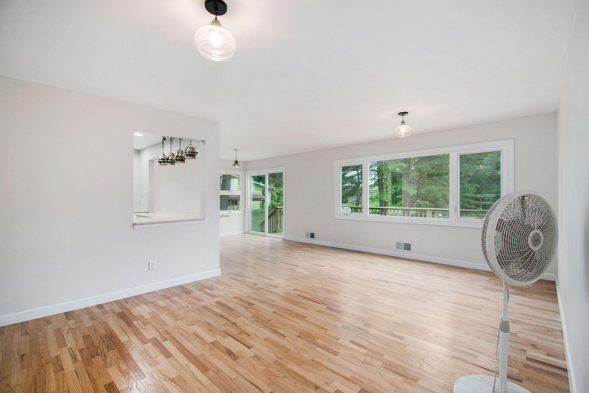 Richland, Michigan 49083, United States, 4 Bedrooms Bedrooms, ,3 BathroomsBathrooms,Residential,Active,166390